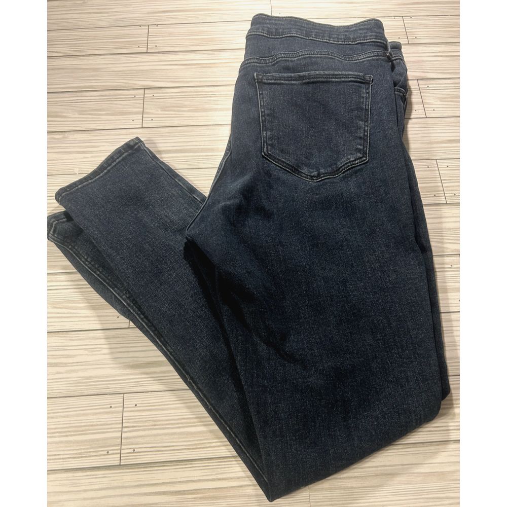 Old Navy Rockstar Super Skinny Jeans Womens Size 14 Mid Rise Dark Wash‎ Denim